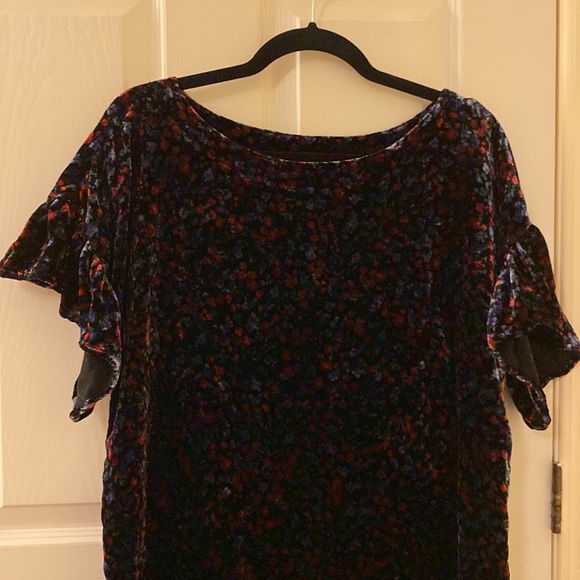 Velvet Floral Dress - Picture 3 of 8